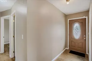 630 SE 134th Ave, Portland, OR 97233 - Photo 5