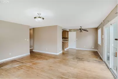 630 SE 134th Ave, Portland, OR 97233 - Photo 13