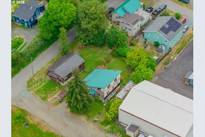 725 B St, Myrtle Point, OR 97458 - Photo 27