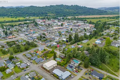 725 B St, Myrtle Point, OR 97458 - Photo 31
