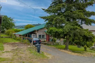725 B St, Myrtle Point, OR 97458 - Photo 13