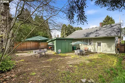 2604 SE Washington St, Portland, OR 97214 - Photo 33