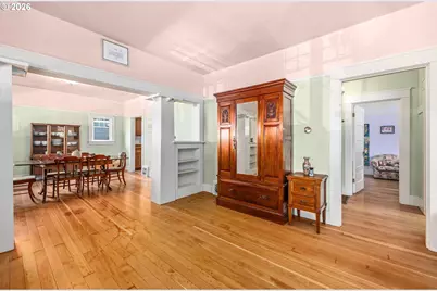 2604 SE Washington St, Portland, OR 97214 - Photo 13