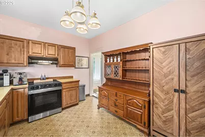 2604 SE Washington St, Portland, OR 97214 - Photo 15