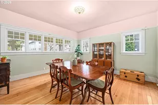 2604 SE Washington St, Portland, OR 97214 - Photo 9