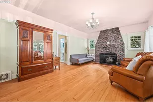 2604 SE Washington St, Portland, OR 97214 - Photo 7