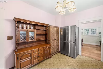 2604 SE Washington St, Portland, OR 97214 - Photo 17