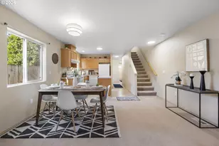 9304 N Richmond Ave, Portland, OR 97203 - Photo 9