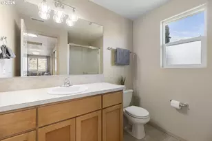 9304 N Richmond Ave, Portland, OR 97203 - Photo 15
