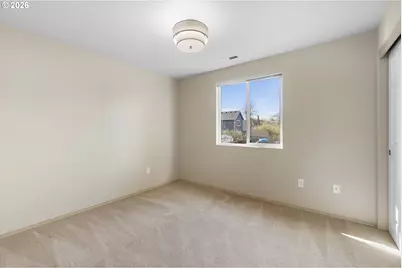 9304 N Richmond Ave, Portland, OR 97203 - Photo 23