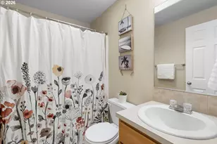 9304 N Richmond Ave, Portland, OR 97203 - Photo 19