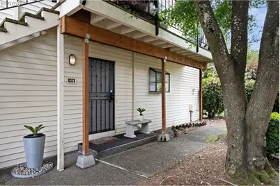 478 N Hayden Island Dr, Portland, OR 97217 - Photo 1