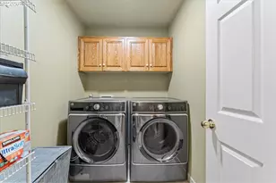 16825 SW Timberland Dr, Beaverton, OR 97007 - Photo 17