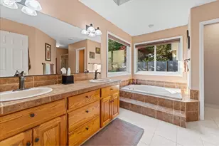 16825 SW Timberland Dr, Beaverton, OR 97007 - Photo 9