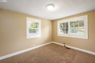 6939 S Zimmerman Rd, Aurora, OR 97002 - Photo 15