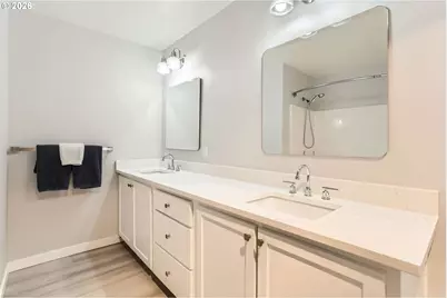 15320 NW Central Dr #316, Portland, OR 97229 - Photo 11