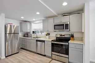 5905 SE Hazel Pl, Milwaukie, OR 97222 - Photo 5