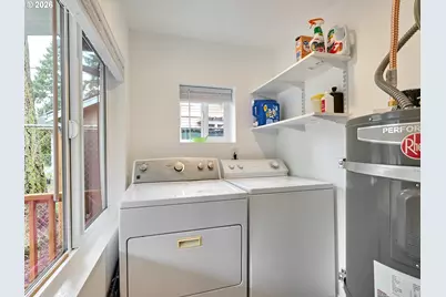 5905 SE Hazel Pl, Milwaukie, OR 97222 - Photo 15