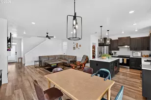 60903 SE Epic Pl, Bend, OR 97702 - Photo 9