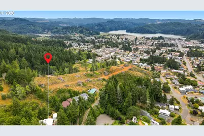 640 Royal Dr, Lakeside, OR 97449 - Photo 33