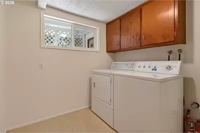 2245 Devos St, Eugene, OR 97402 - Photo 19