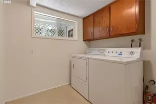 2245 Devos St, Eugene, OR 97402 - Photo 19