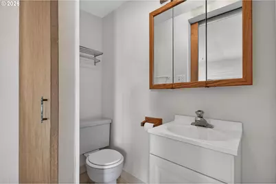 2245 Devos St, Eugene, OR 97402 - Photo 35
