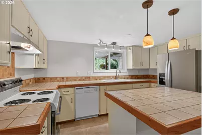 2245 Devos St, Eugene, OR 97402 - Photo 9