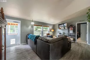 91382 Grinnell Ln, Coos Bay, OR 97420 - Photo 9