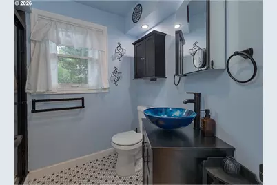 11251 SW Capitol Hwy, Portland, OR 97219 - Photo 13