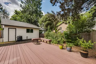 11251 SW Capitol Hwy, Portland, OR 97219 - Photo 23