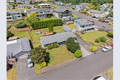 1865 7th St, Columbia City, OR 97018 - Photo 5