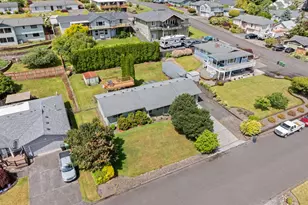 1865 7th St, Columbia City, OR 97018 - Photo 5