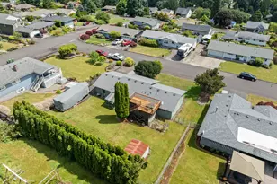 1865 7th St, Columbia City, OR 97018 - Photo 31