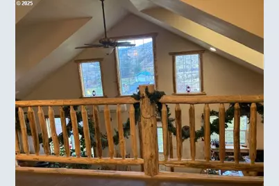 25404 Hwy 395, Canyon City, OR 97820 - Photo 9