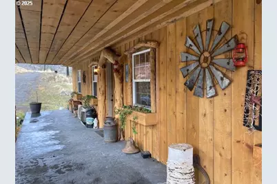 25404 Hwy 395, Canyon City, OR 97820 - Photo 23