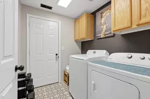87568 Esprit Ct, Veneta, OR 97487 - Photo 35