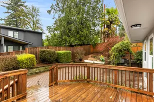 901 SW Maplecrest Ct, Portland, OR 97219 - Photo 35