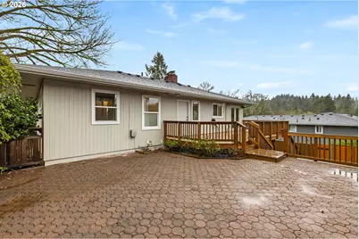 901 SW Maplecrest Ct, Portland, OR 97219 - Photo 39