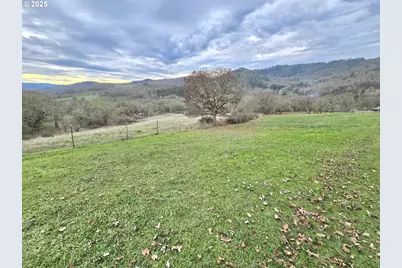 0 Fairhill Dr, Roseburg, OR 97471 - Photo 5