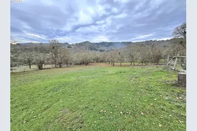 0 Fairhill Dr, Roseburg, OR 97471 - Photo 3