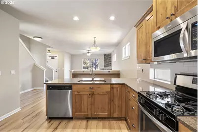 20745 NE Comet Ln, Bend, OR 97701 - Photo 7