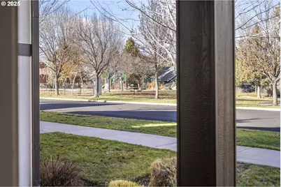20745 NE Comet Ln, Bend, OR 97701 - Photo 25