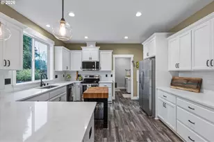 105 Andrew Ct, Castle Rock, WA 98611 - Photo 11