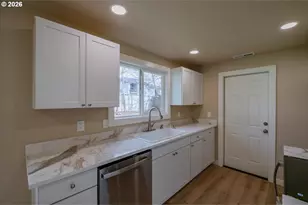 5321 Fox Ct, Salem, OR 97306 - Photo 9