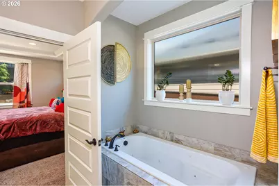 15323 NE 14th St, Vancouver, WA 98684 - Photo 17