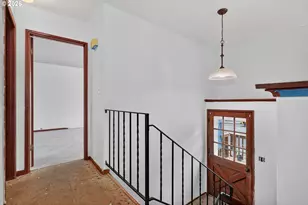 1919 Garrison St, The Dalles, OR 97058 - Photo 3