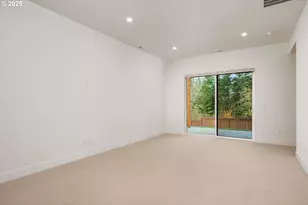 16005 NW Holman Wy, Portland, OR 97229 - Photo 29