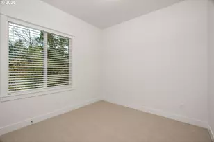 16005 NW Holman Wy, Portland, OR 97229 - Photo 15
