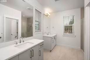 16005 NW Holman Wy, Portland, OR 97229 - Photo 21